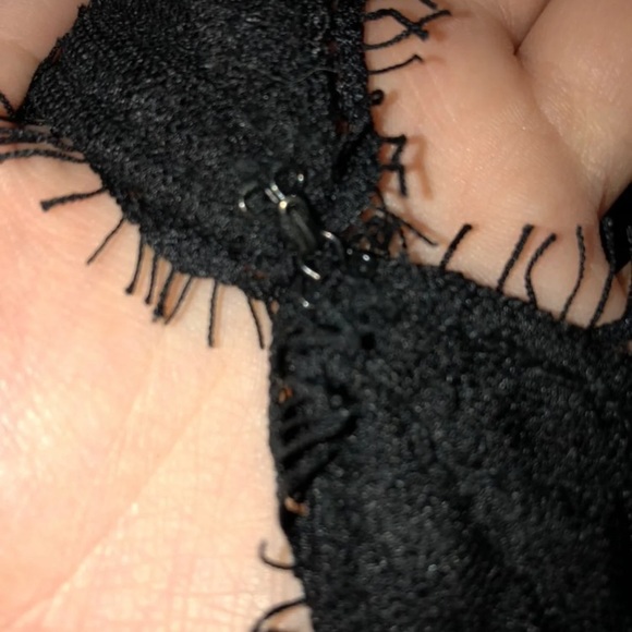 Black lace prom dress - Picture 6 of 7